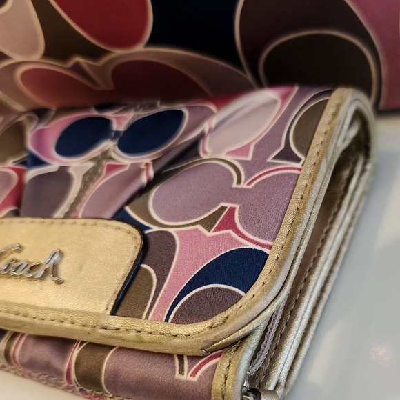 Coach Bag- Free matching Wallet! Check out those colors! - Picture 16 of 16